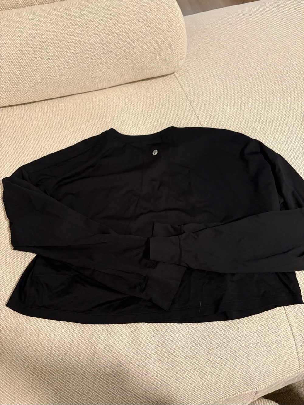 lululemon athletica Black Long Sleeve Cropped Top